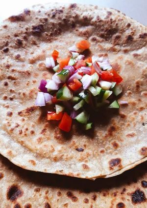 A picture of Chanay ki daal ki roti.