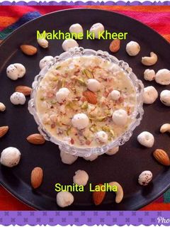 मखाने की खीर (Makhane ki kheer recipe in Hindi) रेसिपी मुख्य फोटो