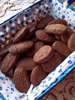 Una foto de Galletas de azúcar negra y cacao dulce