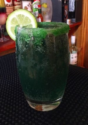 Una foto de Michelada Blue Moon