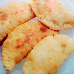 A picture of Fried meat pie.