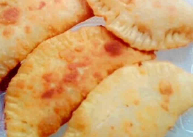 Fried meat pie