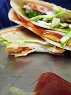 रोटी सैंडविच(roti sandwich recipe in hindi) रेसिपी मुख्य फोटो
