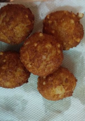 A picture of Sabudana vada.