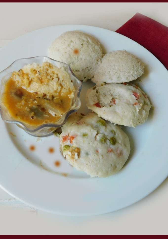 ஓட்ஸ் கலந்த இட்லி, வெஜ்ஜி இட்லி(oats veg idli recipe in tamil) செய்முறை முக்கிய புகைப்படம்