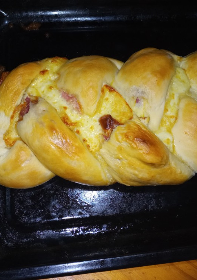 Una foto de Trenza de pan rellena
