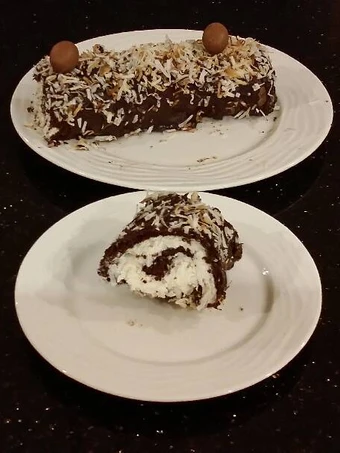 Easy Ways Prepare Recipes Chocolate Cake Roll With Coconut Cream Filling the Delicious Make You Drink.