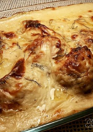 Foto principal de Pollo frito en crema tostada de cebolla y hinojo