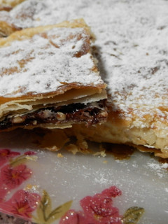 Una foto de Hojaldre de nutella y almendras