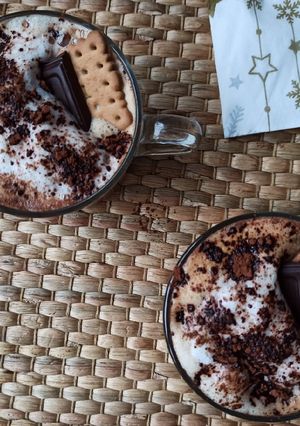 Una foto de Café especial con chocolate 😋😋