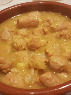 Una foto de Longaniza de pollo con jengibre y cúrcuma