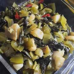A picture of Cah Sayur Asin.