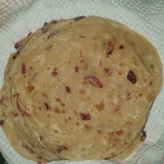 A picture of Onion Chapatis.