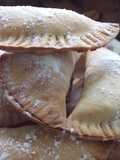 Empanadillas dulces rellena de mermelada de tamarindo