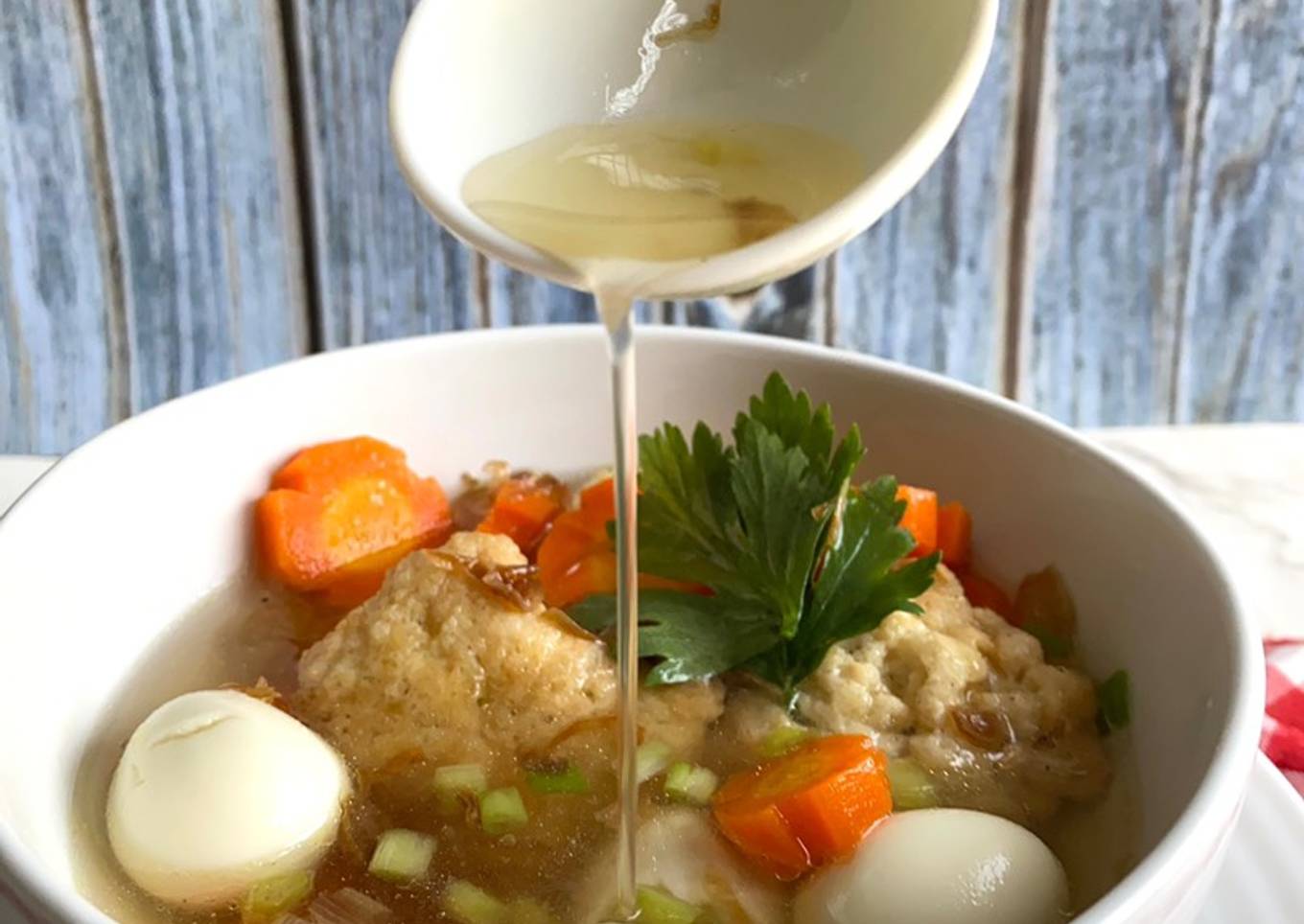 Sop Bakso Tahu Telur Puyuh