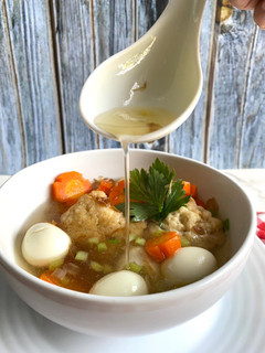 Foto resep Sop Bakso Tahu Telur Puyuh