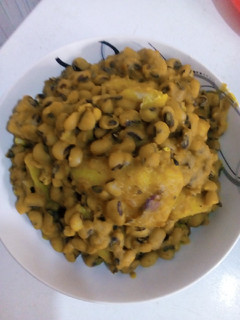 A picture of Beans and yam porridge.