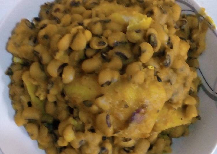 Recipe of Favorite Beans and yam porridge