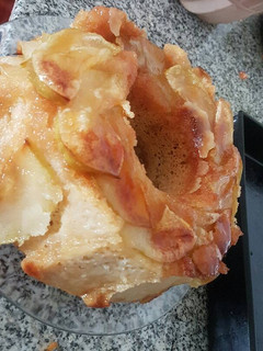Una foto de Torta de manzana invertida