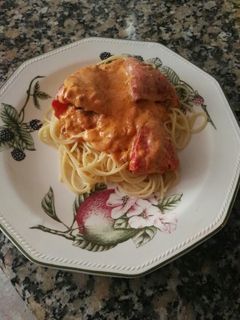 Una foto de Spaghetti con pimientos del piquillo relleno