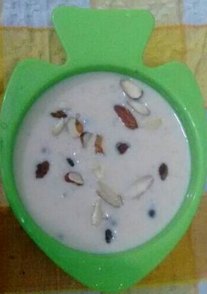 A picture of Rice kheer.