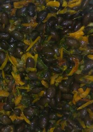 A picture of Njahi stew.