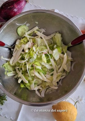 Foto di ​🥗 Insalata croccante al profumo di Tropea 🧅