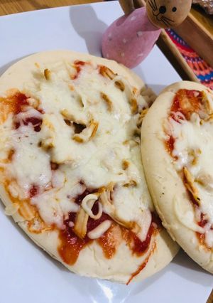 A picture of Quick mini pocket chicken karahi pizza Ramadan special.