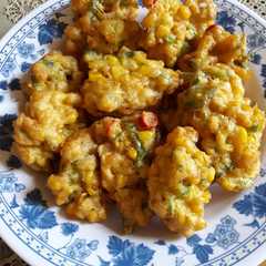 A picture of Bakwan jagung.