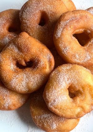 A picture of Apple Fritters.
