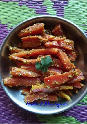 A picture of Achari gajar ki sabji.