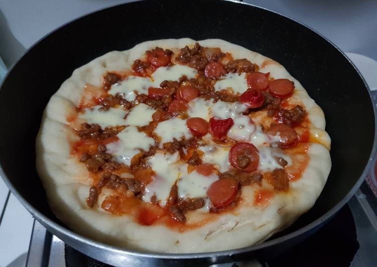 Resep Pizza Teflon Bolognese yang Bikin Ngiler