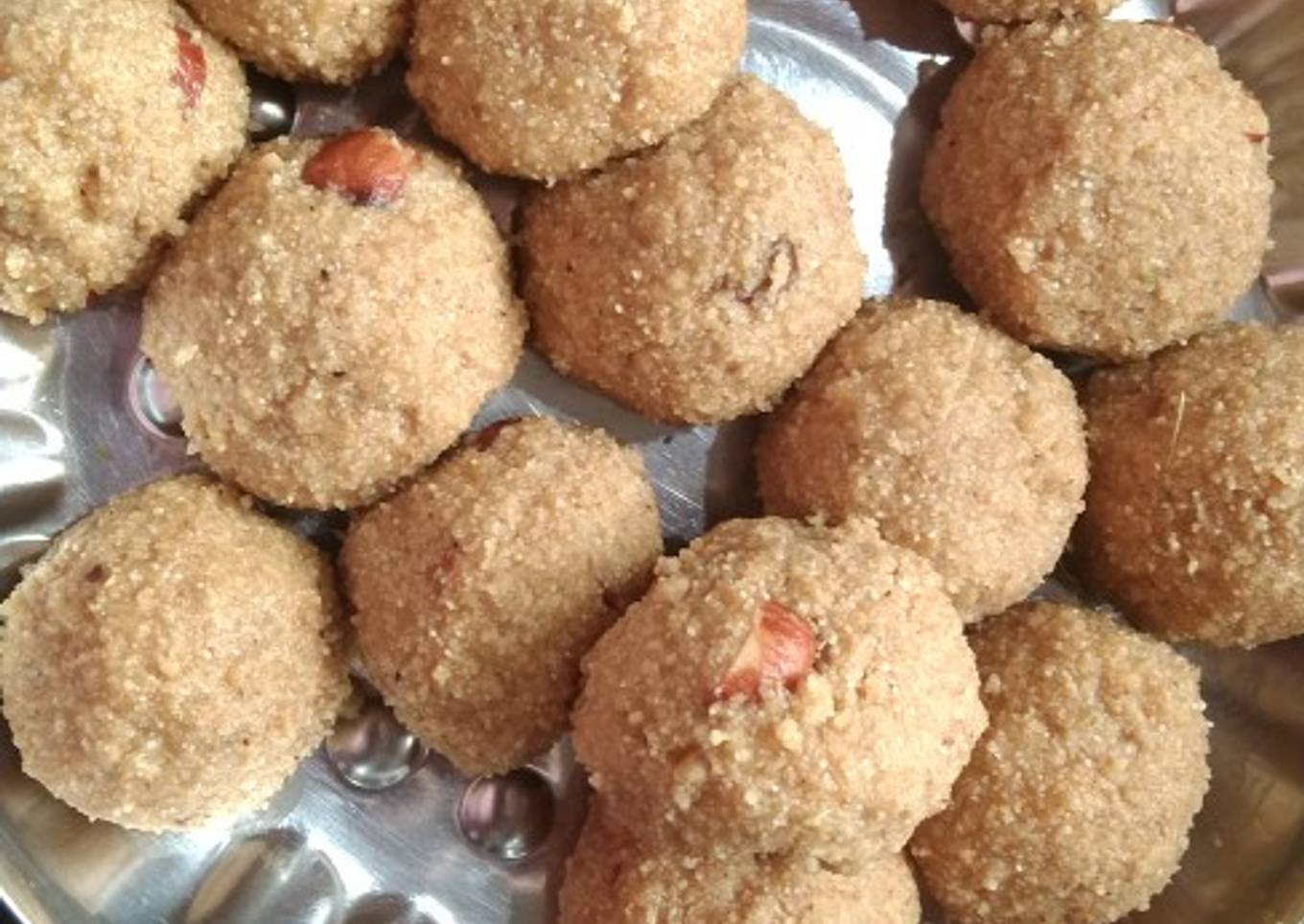 Sooji Atta laddu