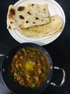 A picture of Roomali Roti.