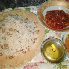 A picture of Rice n beans (garau-garau).