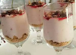 صورة لوصفة شيز كيك🍒 بالكرز الاحمر🍒