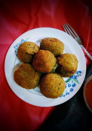 পটেটো চিজ বলস (potato cheese balls recipe in Bengali) রেসিপির প্রধান ছবি