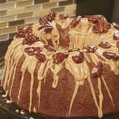 A picture of Spiced Apple-Pecan Cream Cheese Cake.