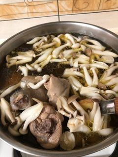 鮮菇瓜仔雞湯 的食譜成品照片