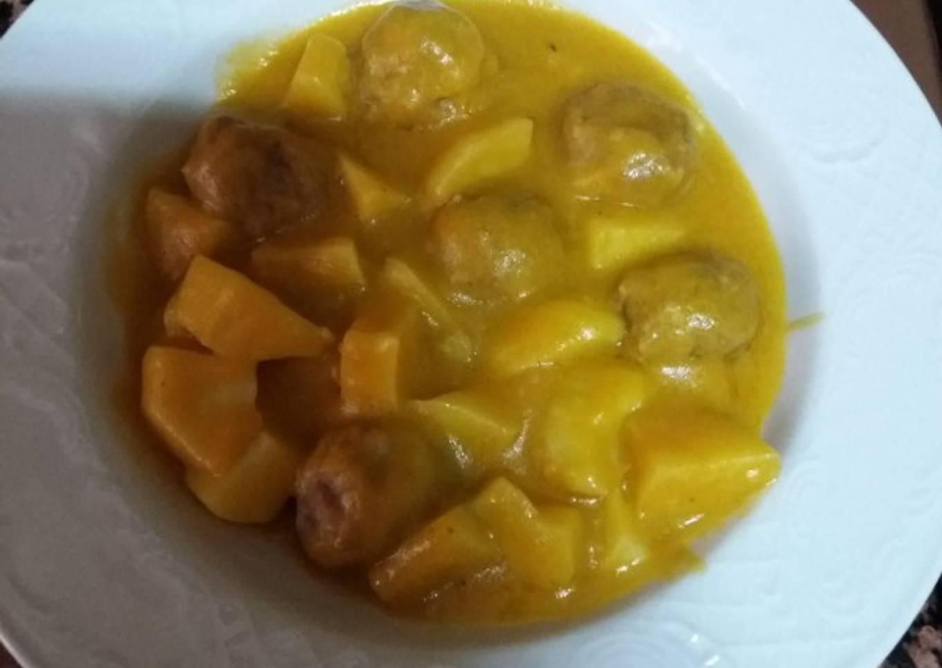 Albóndigas en salsa