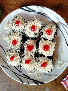 Foto resep Eggless Chocolate Cake (No Mixer)