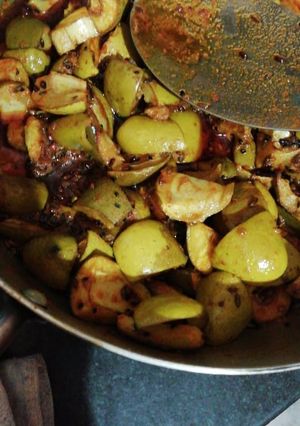 A picture of Mango pickle.