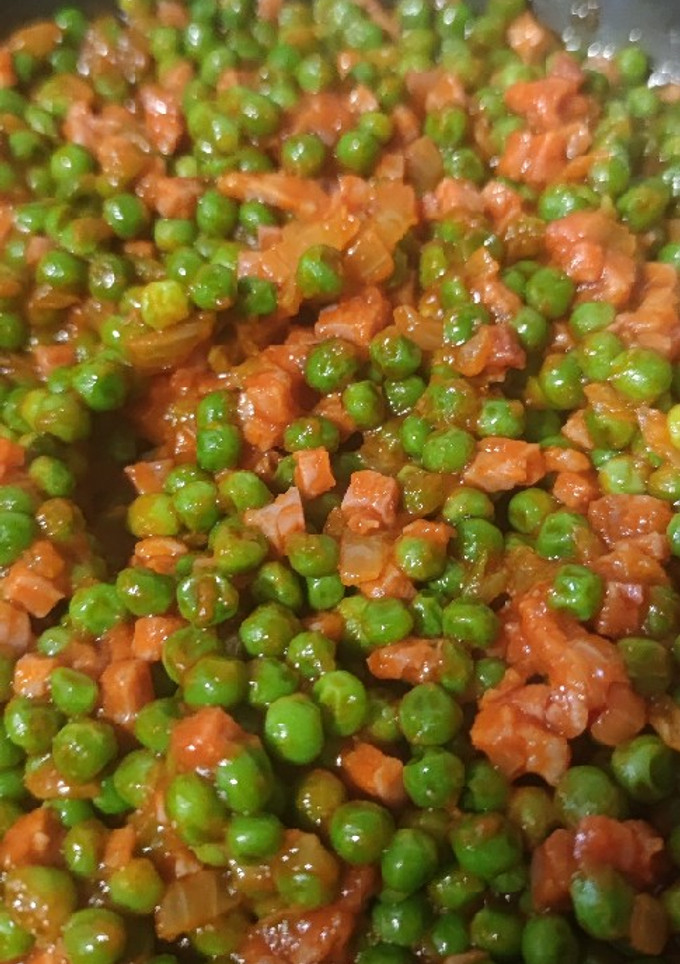 Una foto de Guisantes con jamón