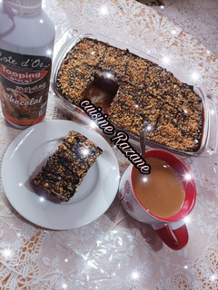 صورة لوصفة كيكة الشكولاطة بثلاثة طبقات 🥧🥧🥧