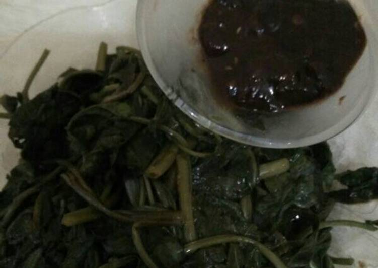 Resep Kangkung Rebus Sambel Petis yang Lezat