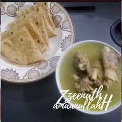A picture of Ammijaan's Peela Shorba or Mutton Stew.