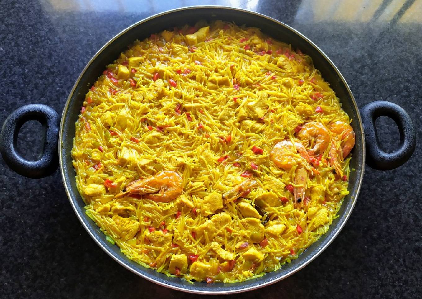 Fideuá de Cabellin y pollo (Fideada)