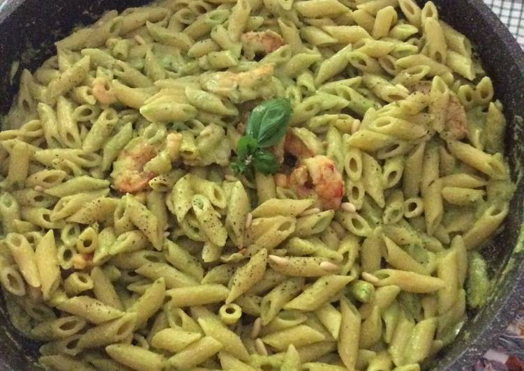 Penne crema di zucchine e gamberi