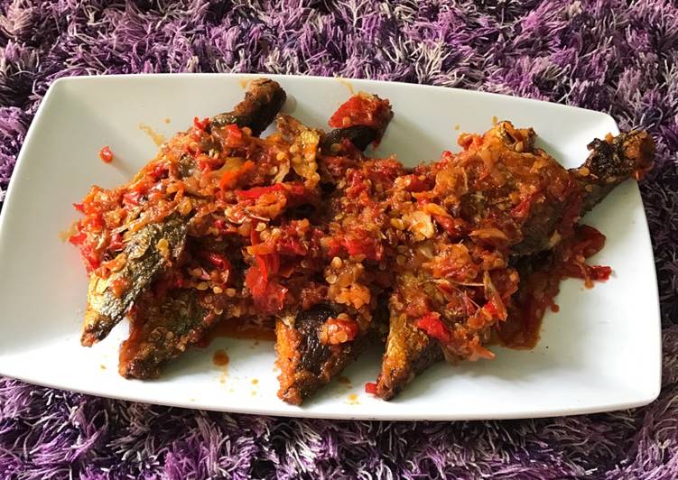 Cara Gampang Menyiapkan Ikan sambal balado 🌶🌶 Anti Gagal