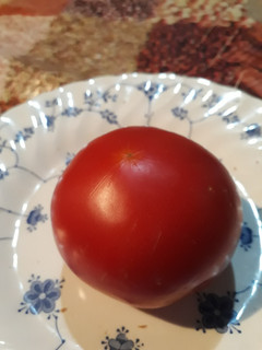 Una foto de Tomate relleno al huevo